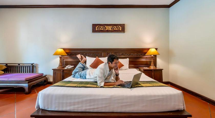 Deluxe szoba kétszemélyes vagy 2 külön ággyal - hozzáféréssel a medencéhez (Deluxe Double or Twin Room with Pool Access) fotója 7