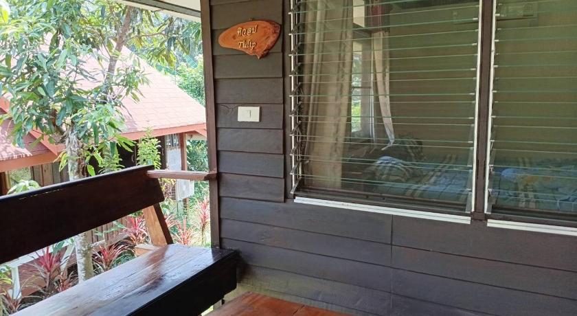 Image of Bungalow with Air conditioner 5