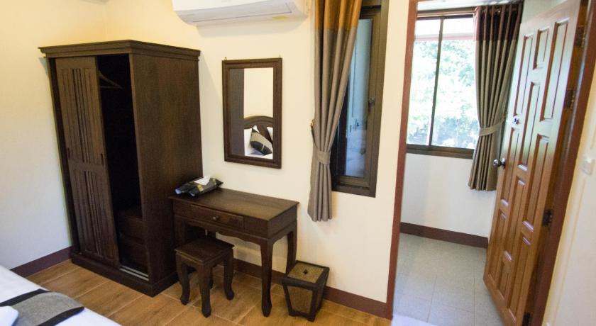 Image of Standard - (2 Single Beds) 12