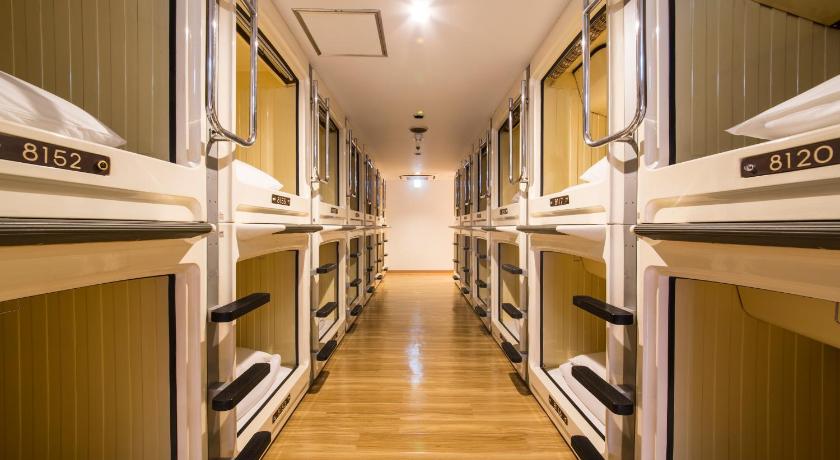 Shinjuku Kuyakusho-mae Capsule Hotel photo