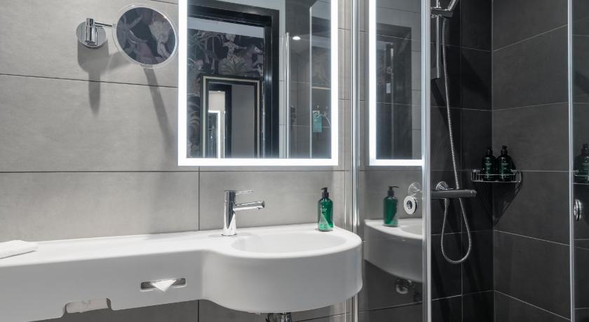 Image of Standard Single Room 2