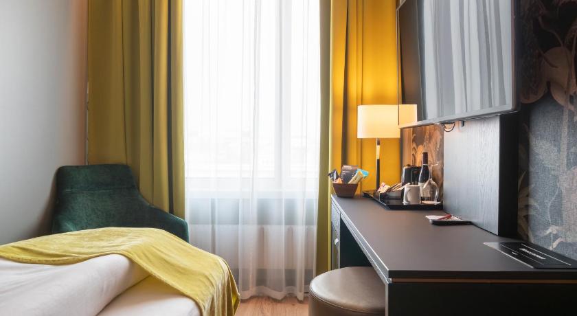 Image of Standard Single Room 3