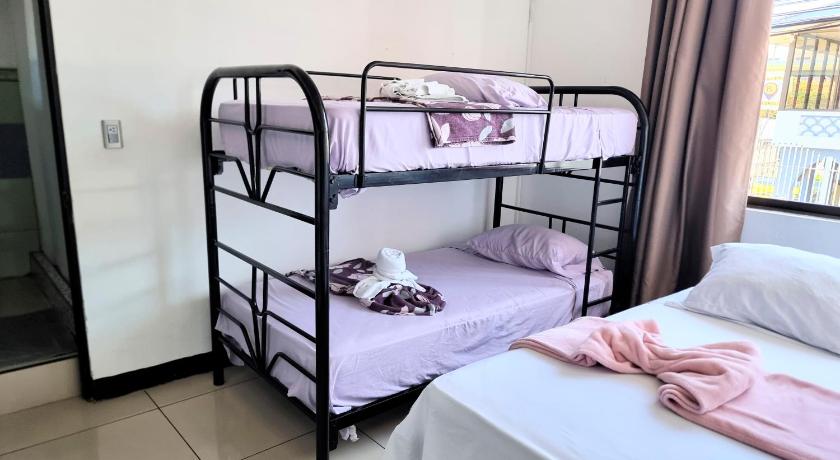 Image of Triple Room 3