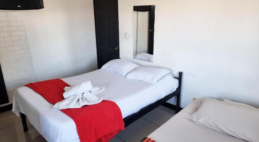 Image of twin Room 2
