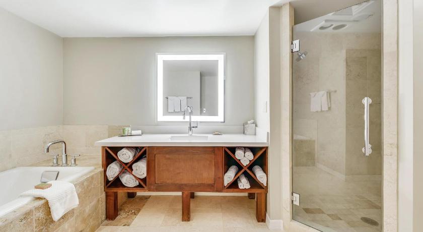 Image of Two-Bedroom King Suite with Two King Beds 2