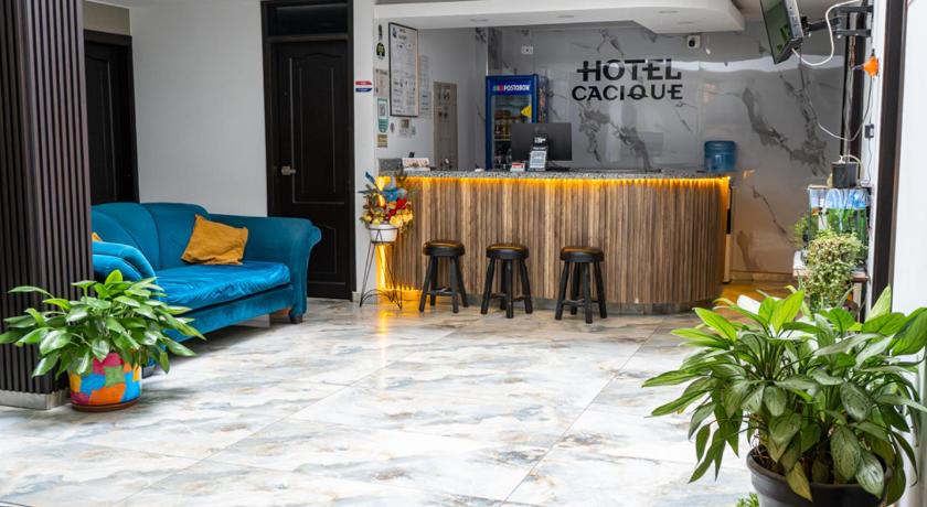 Hotel Cacique