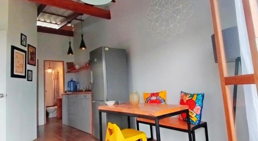 Foto, millel on kujutatud Apartement merevaatega (Apartment with Sea View) 0