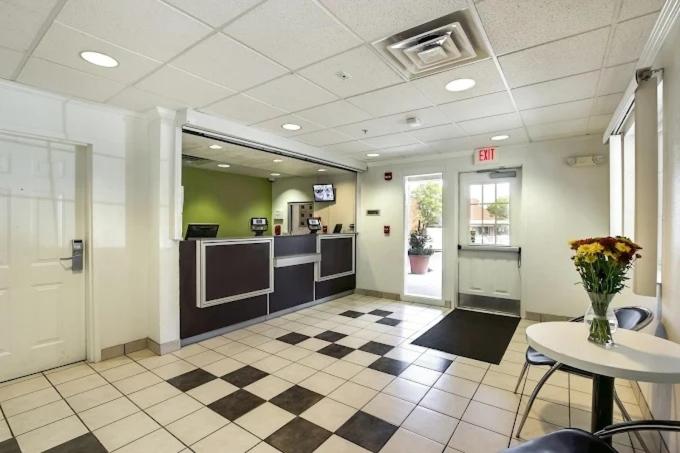 이스트 브런즈윅 (NJ) Suite Near New Brunswick w/ Kitchen 숙소 외관