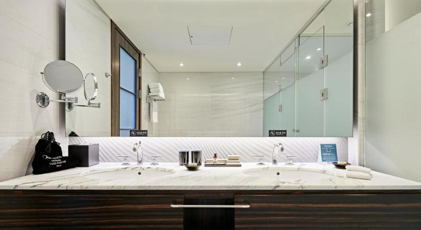 Image of 3-Bedroom Superior Apartment 8