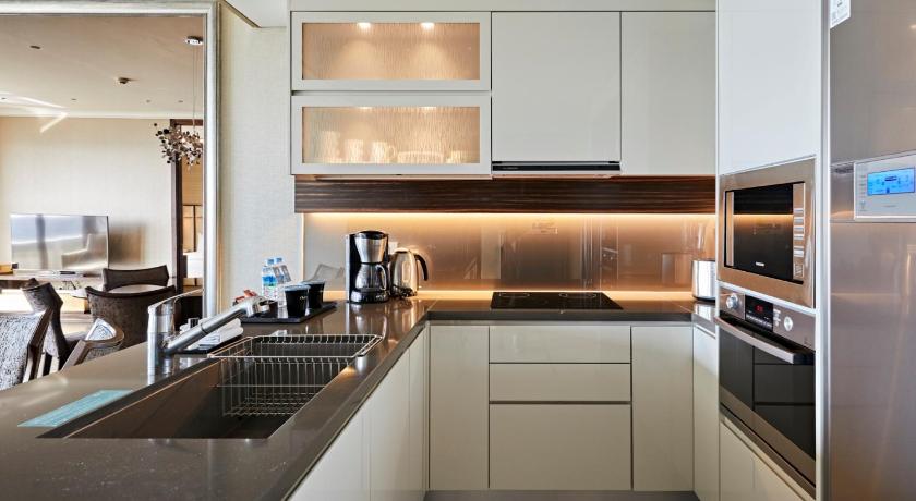 Image of 3-Bedroom Superior Apartment 11