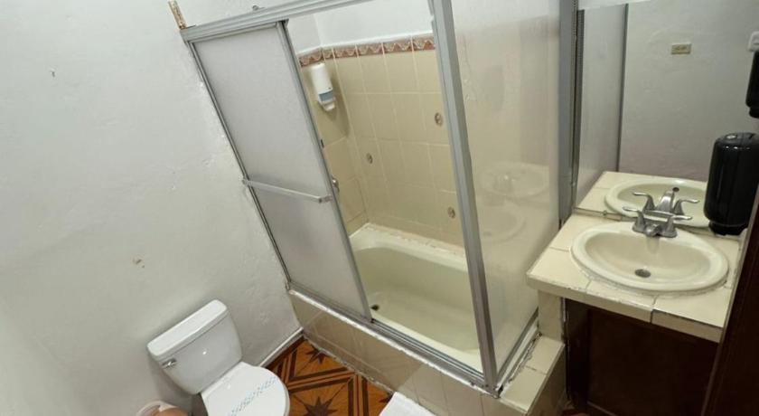 Immagine di Camera Singola Standard (Standard Single Room) 5