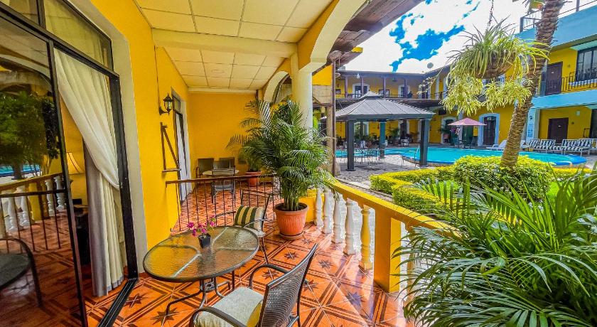 Immagine di Camera Singola con Balcone (Single Room with Balcony) 1