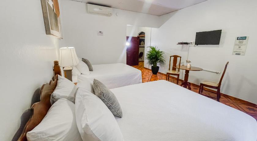 Immagine di Camera Doppia con Letti Separati (Twin Room) 1