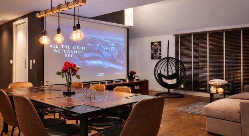 Luxury Loft Duplex Penthouse Of 190m2 & Free Parking !