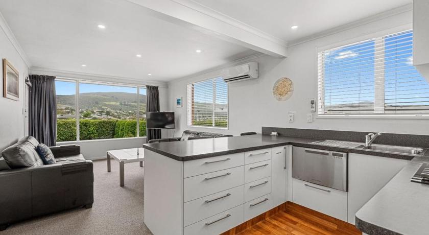 Image of Roslyn Sanctuary Unit 6B 1