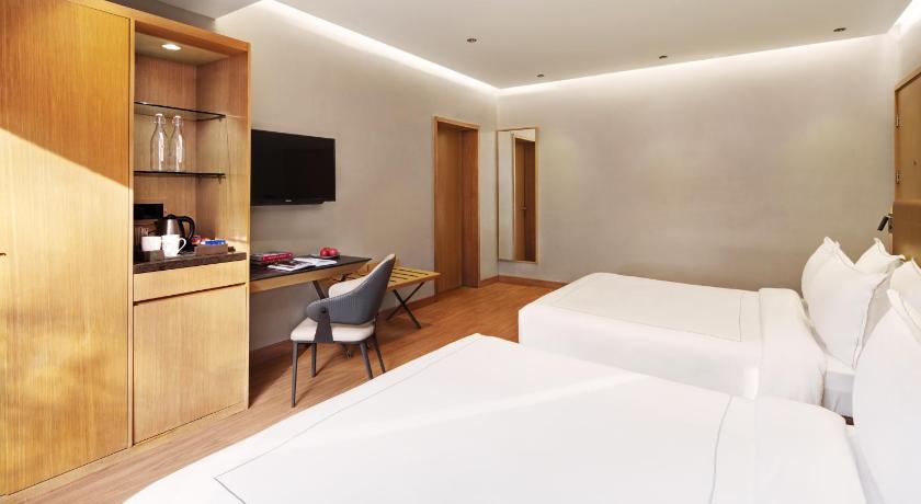 Superior Deluxe Back View Room