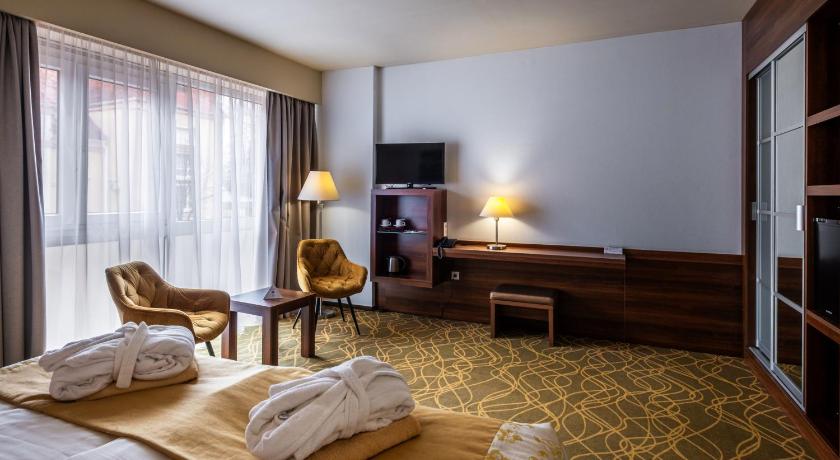 Image of Standard Double or Twin Room 4