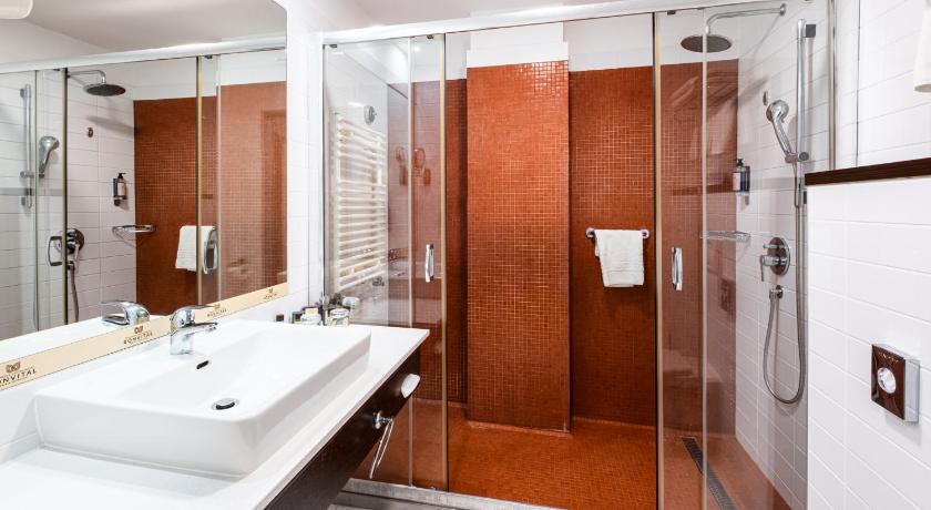 Image of Double or Twin Room with Terrace 2