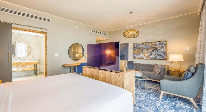 Image of Junior Suite - One Bedroom And Balcony 16