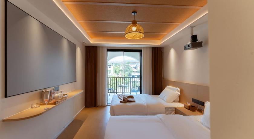 洛阳 Domain South Domain North Garden Hotel 酒店 泳池