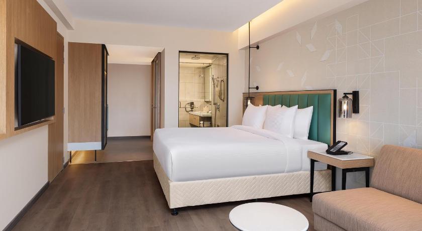 King Guest Room