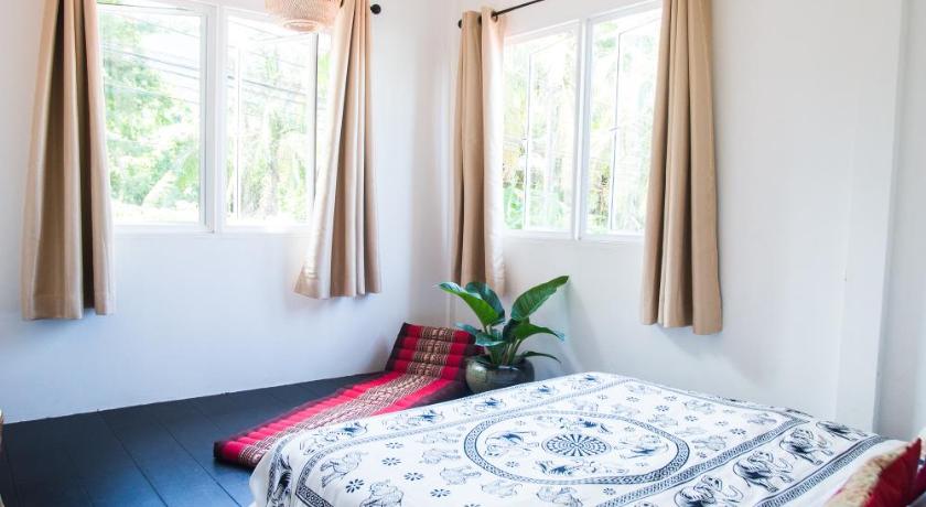 Sweet Life Community Guesthouse — Hotel in Koh Lanta