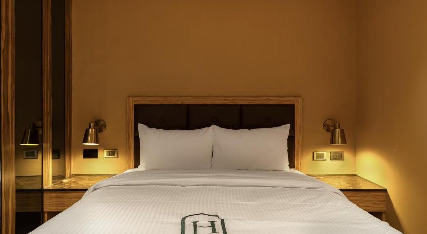 Image of Standard Double Room 4