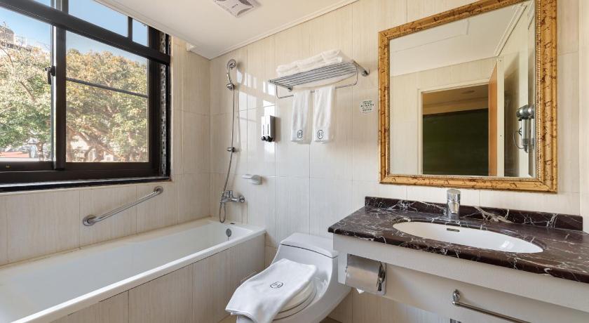 Image of King Room 2