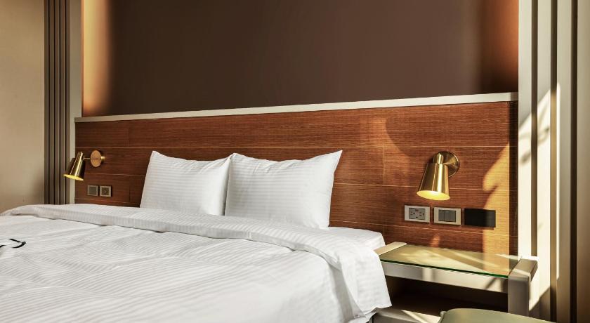 Image of Deluxe Queen Room 3