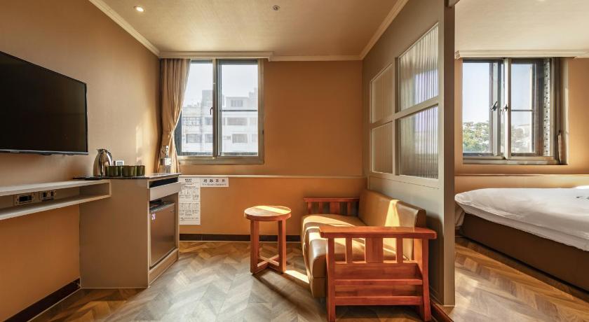 Image of Deluxe Quadruple Room 6