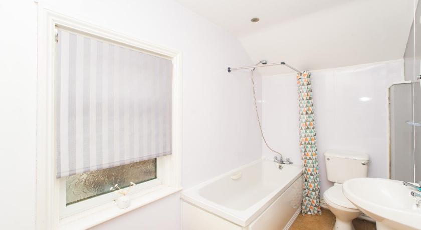 Flex Lets - Azalea Terrace Apartments photo