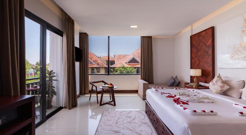 Homewood Hotel - image 12