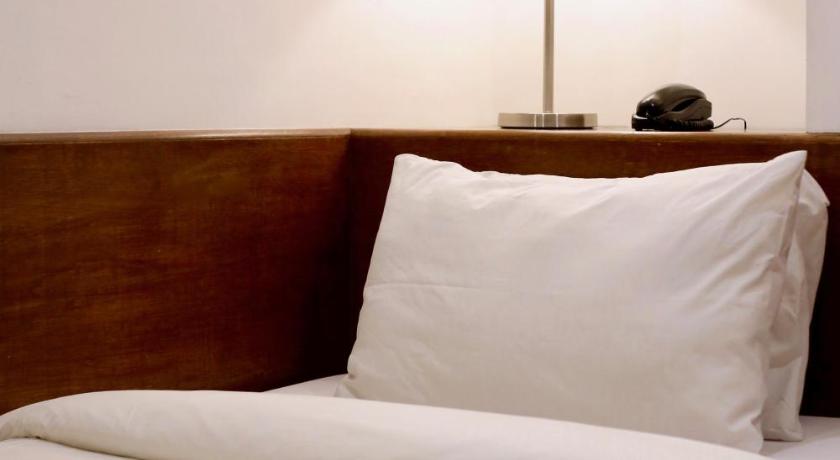 Image of Single Room 1
