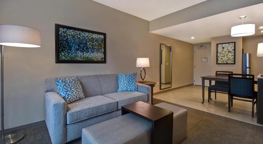 Image of 1 KING BED STUDIO SUITE NONSMOKING 1