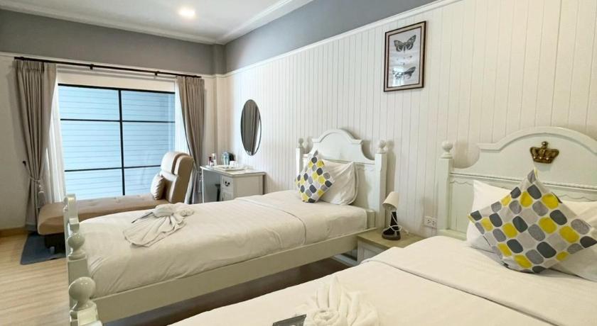 Image of Superior Twin Room 4