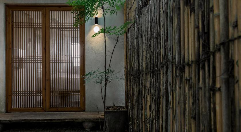 Hangzhou 杭州喜在山舍 Guesthouse exterior
