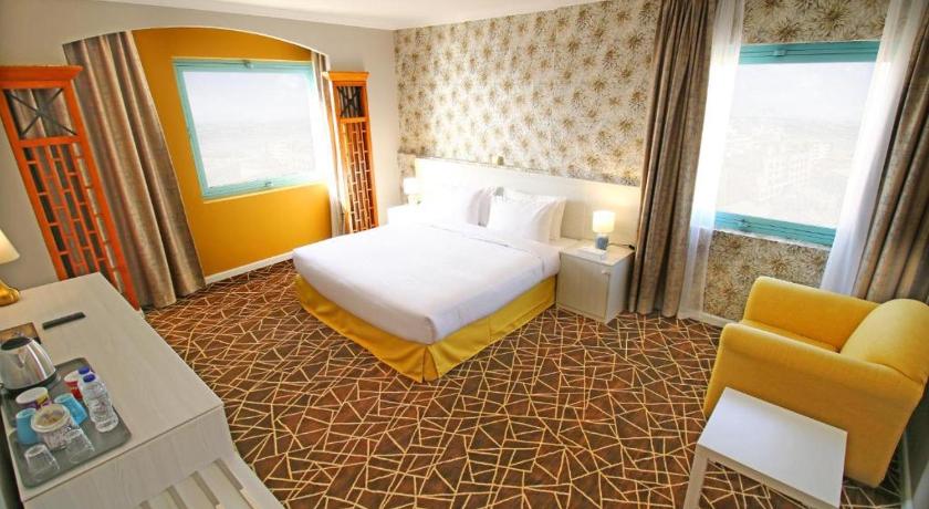 Image of Suite Room King with Creek View 0