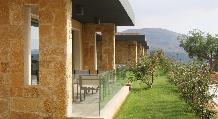 Image of Deluxe Chalet 4