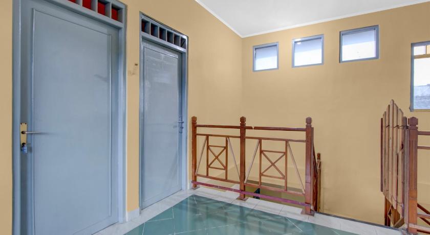 OYO 95136 Jec Plumbon Homestay Syariah - image 8