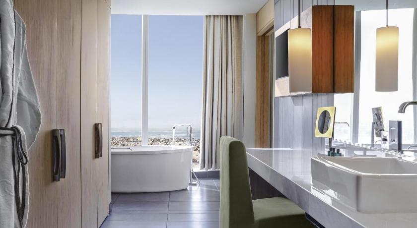 Image of PRESIDENTIAL SUITE, Club Millésime access, 1 Ki ng Bed, Burj Khalifa View 2
