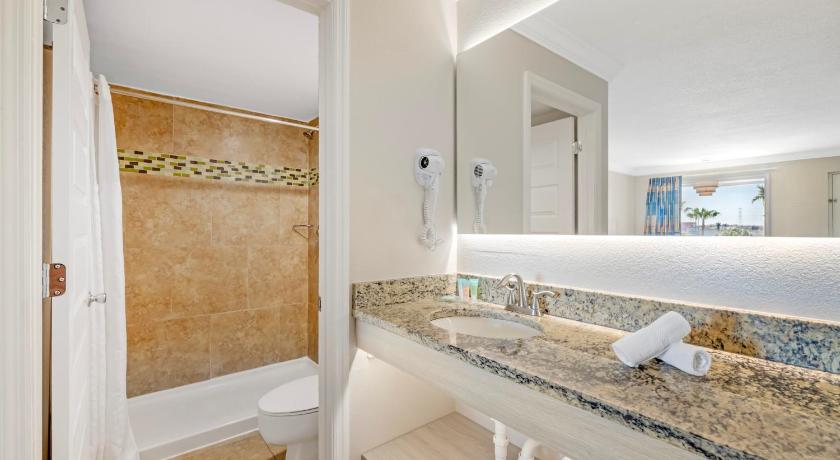 Image of Double Room with Pool View 2