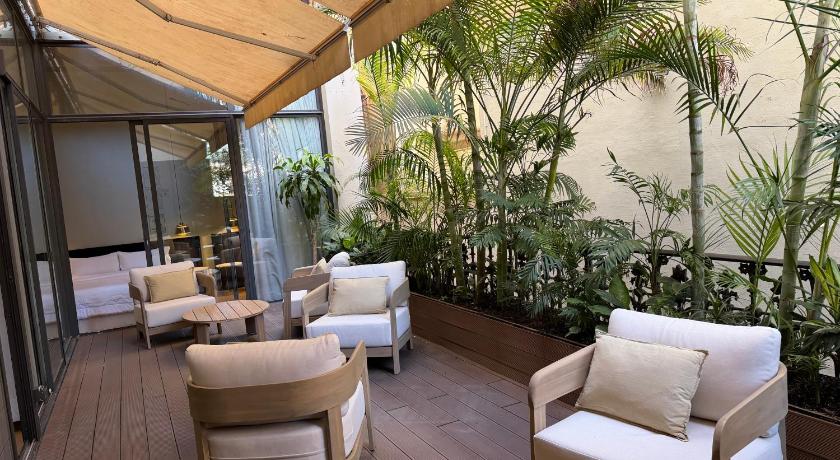 Immagine di Camera Tripla con Balcone (Triple Room with Balcony) 9