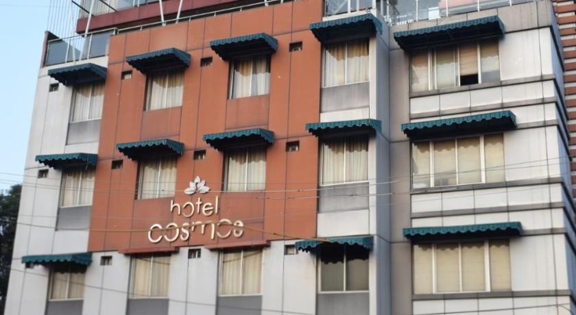Hotel Cosmos - image 2