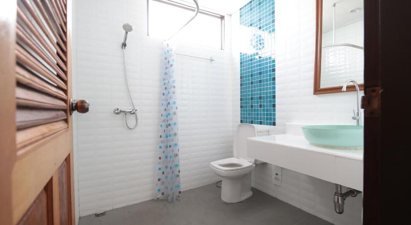 Image of Deluxe Double or Twin Room 2