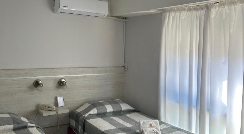 Image of Deluxe Twin Room 0