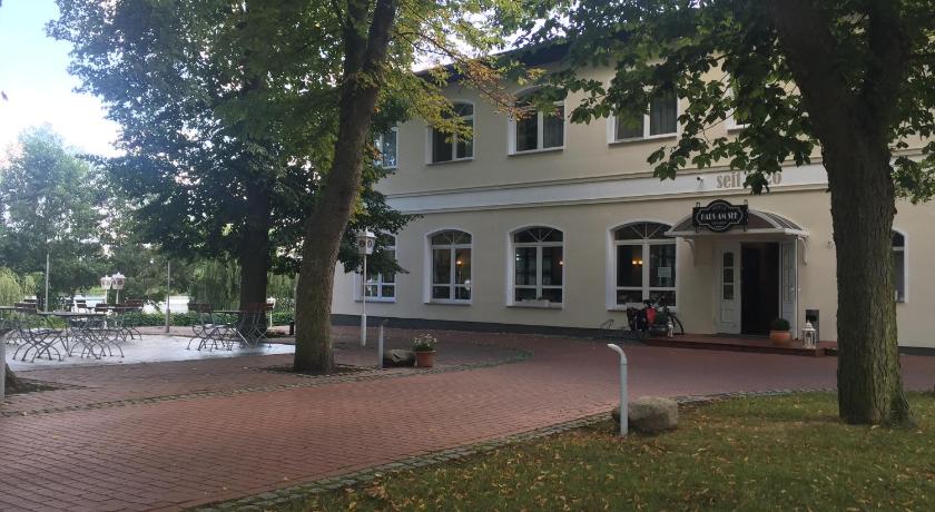 Agoda Hotel Restaurant Haus Am See Best Prices For Locknitz