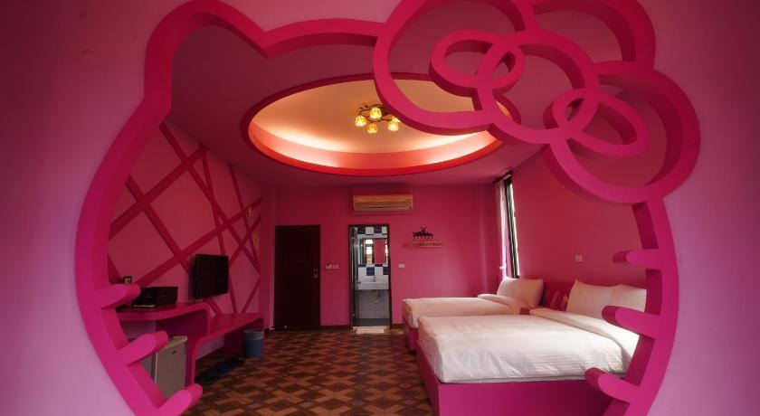 Image of Quadruple Room with Balcony 2