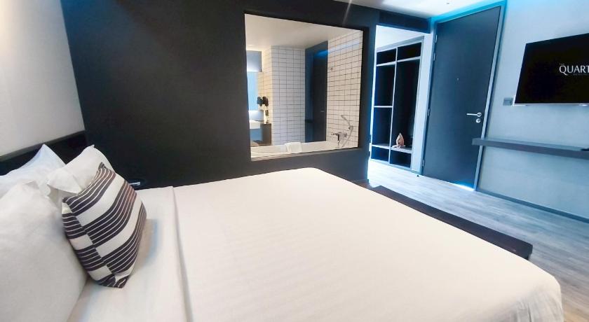 รูปของห้องเตียงคิงไซส์พร้อมระเบียง (King Room with Balcony) 8