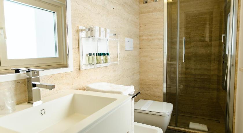 Image of King Room with Sauna 7