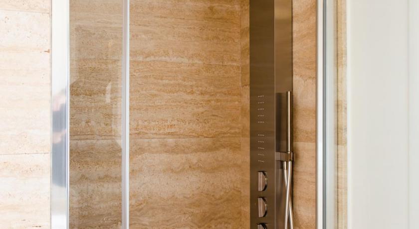 Image of King Room with Sauna 13